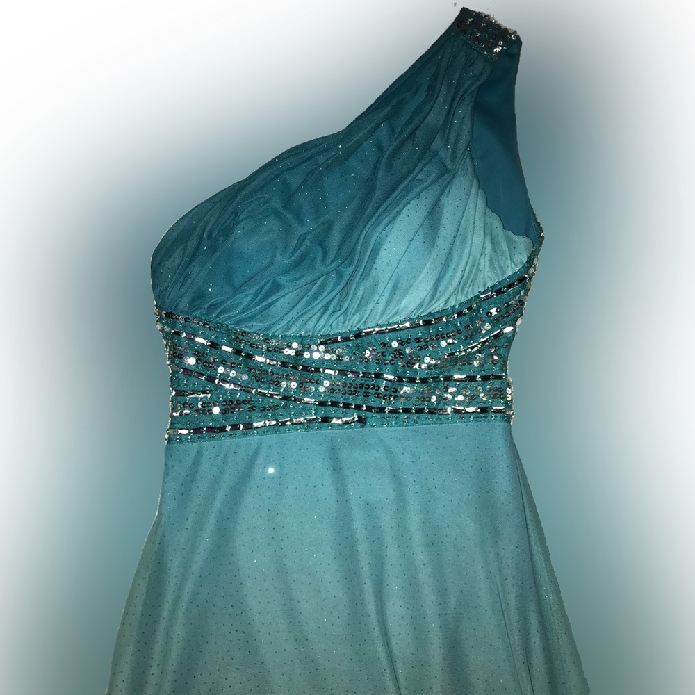 Xtraordinary teal ombré one shoulder sleeve with beaded bodice formal/prom dress